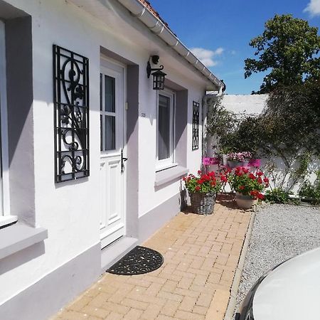La Petite Maison De Marie Licques Exteriör bild